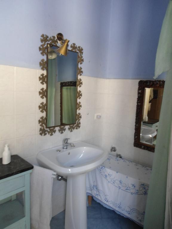 Rosella Bianchi Bed & Breakfast Palermo Bagian luar foto